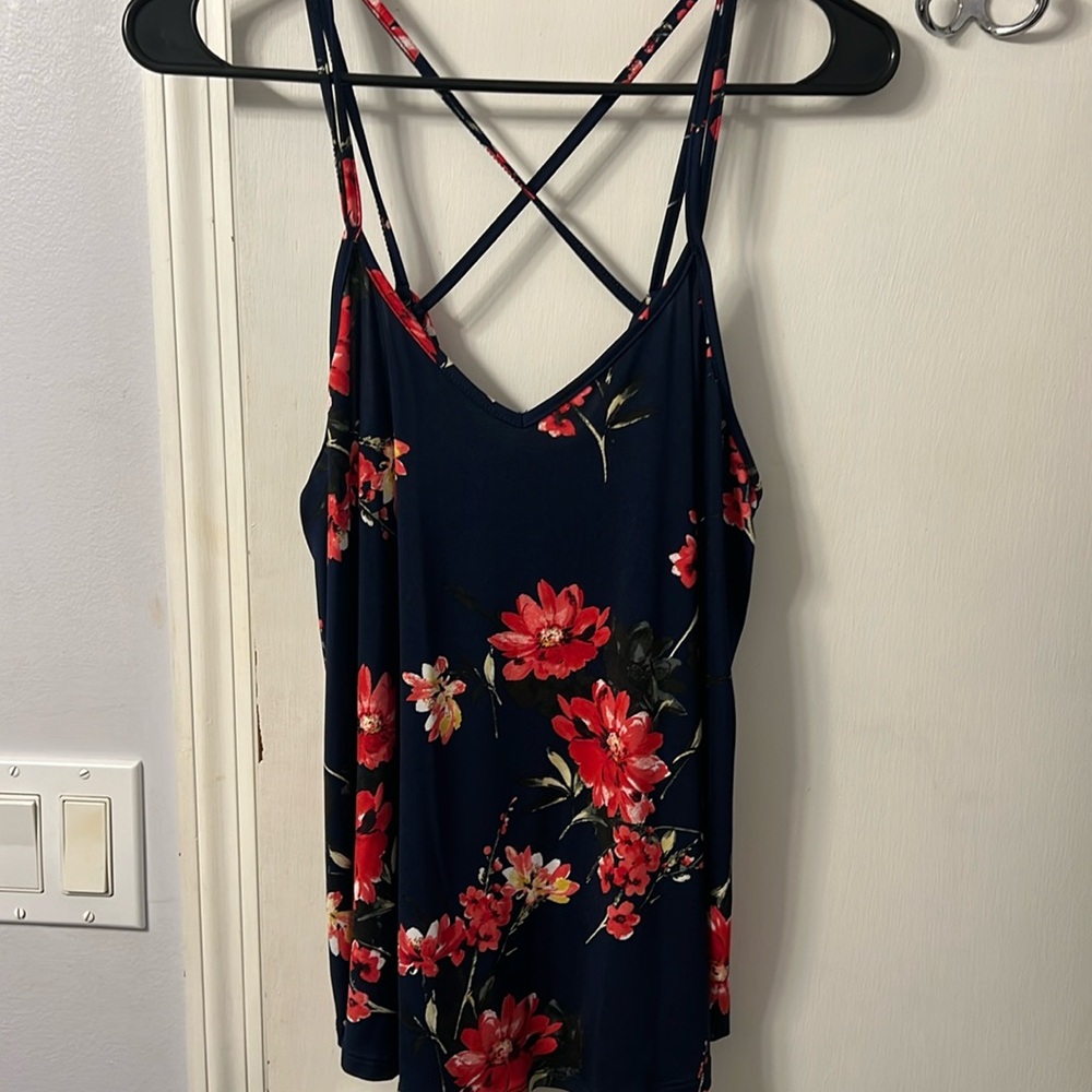 NWOT stitchfix baby blue cross floral tank